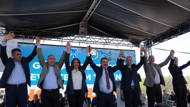 GÖLBAŞI BELEDİYESİ'NDE DEVİR TESLİM TÖRENİ YAPILDI
