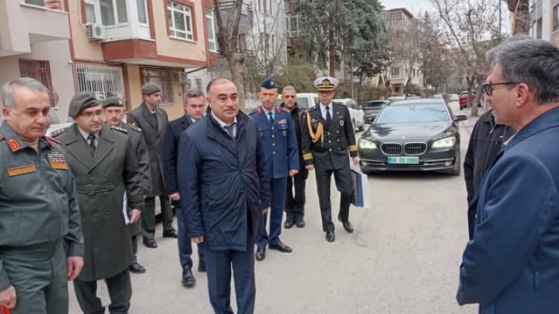 Azerbaycan Heyeti, Gölbaşılı Şehit Ütğm. Cüneyt Kandemir'in ailesini ziyaret etti.