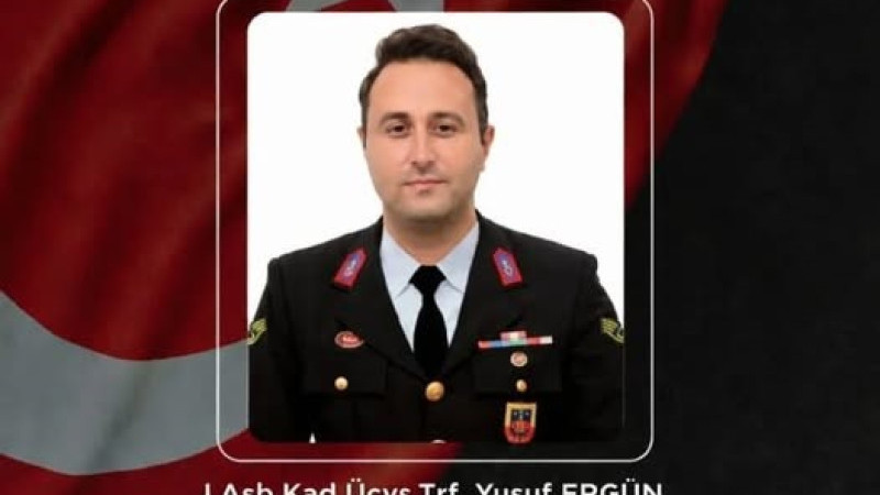 OTOYOL TRAFİK JANDARMASI KAZADA HAYATINI KAYBETTİ